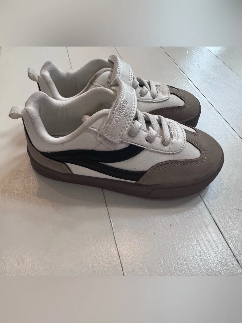 OshKosh B'gosh White, Brown & Black Kids Sneakers